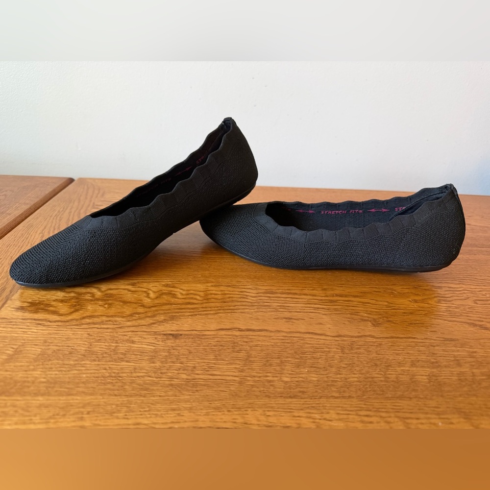 Sketchers Cleo Air Cooled Comfort Slip on Knit Black Light Ballet Flats Size 8.5 - Picture 4 of 6
